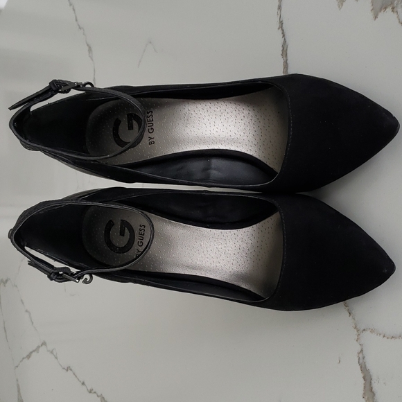 Guess Women's Shoes size 9M - Picture 4 of 4